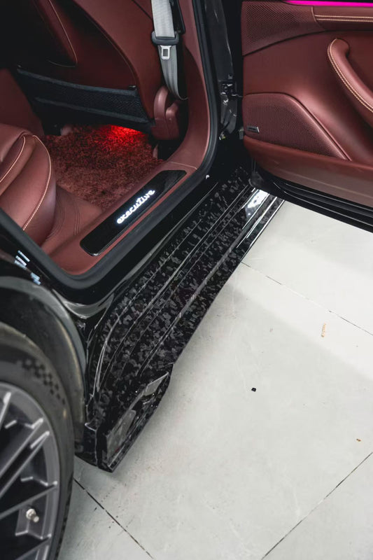 Porsche Panamera 976 Base 4 4S E-Hybird GTS Turbo 2024-ON with Aftermarket Parts - AE Desgin ART Side Skirts Carbon Fiber from ArmorExtend