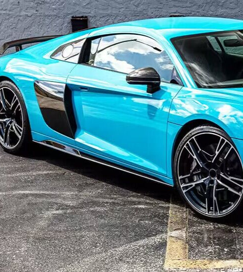 Audi R8 Gen 2 Facelift 2020 2021 2022 2023 with Aftermarket Parts - Side Skirts Carbon Fiber from Aero Republic