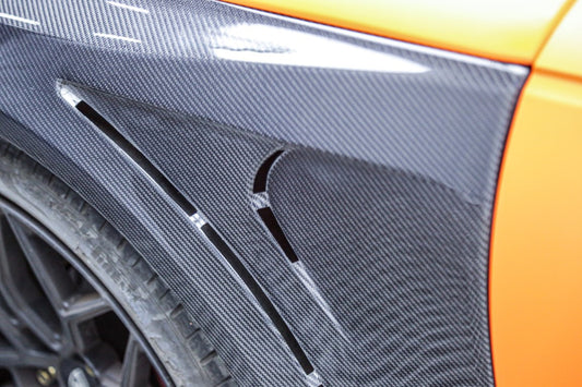 Audi RS4 B9 / B9.5 2018-ON with Aftermarket Parts - AE Vacuumed Carbon Front Fenders from ArmorExtend
