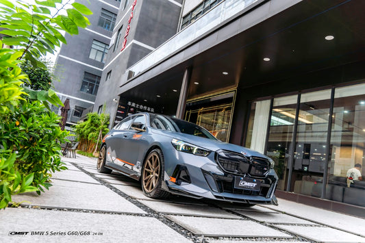 BMW i5 xDrive40 / eDrive40 (with M-package bumper, does not fit base mode) / M60 G60 G61 2024-ON &amp; 5 Series 540i xDrive / 530i xDrive / 530i (with M-package bumper, does not fit base model) / 550e xDrive G60 G61 2024-ON with Aftermarket Parts - Front Lip Dry Pre-preg Carbon Fiber / FRP