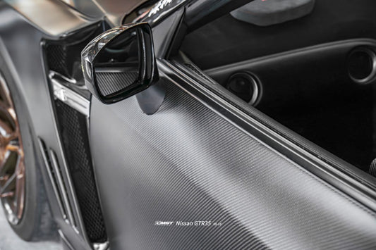 Nissan GTR R35 CBA DBA EBA 2008 2009 2010 2011 2012 2013 2014 2015 2016 with Aftermarket Parts - Doors Dry Pre-preg Carbon Fiber from CMST Tuning