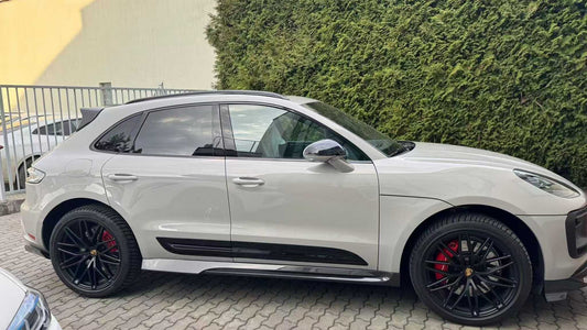 Porsche Macan 95B.3 Base/S/T 2022-2025 with Aftermarket Parts - Side Skirts Carbon Fiber / FRP from CMST Tuning