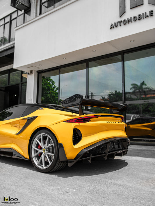 Lotus Emira 3.6 V6 2.0 Four-cylinder 2022-ON with Aftermarket Parts - V3 Rear Spoiler Dry Pre-preg Carbon Fiber / FRP