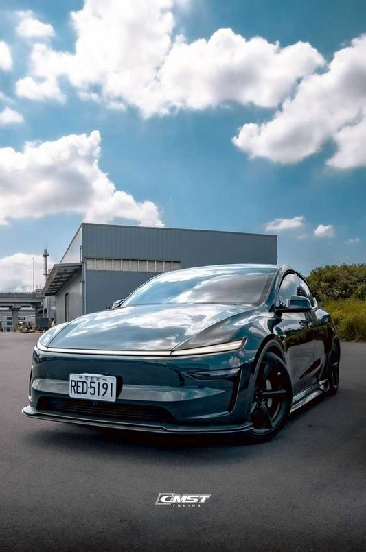 Tesla Model Y Juniper 2026-ON with Aftermarket Parts - V2 Side Skirts Carbon Fiber / FRP from CMST Tuning