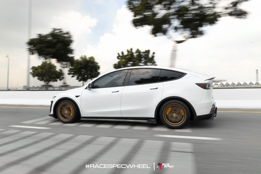 Tesla Model Y Juniper 2026-ON with Aftermarket Parts - V1 Side Skirts Carbon Fiber / FRP from CMST Tuning