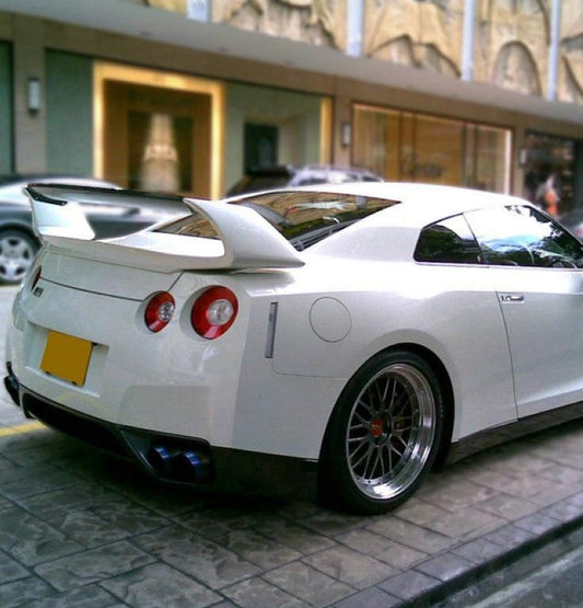 Nissan GTR GTR R35 CBA DBA EBA 2008 2009 2010 2011 2012 2013 2014 2015 2016 2017 2018 2019 2020 2021 2022 2023 2024 with Aftermarket Parts - AM Style Rear Spoiler Carbon Fiber / FRP from EPR USA