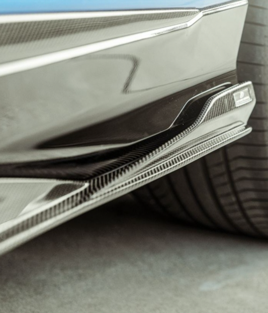 Lamborghini Urus Base S Performante with Aftermarket Parts - Side Skirts Carbon Fiber / FRP
