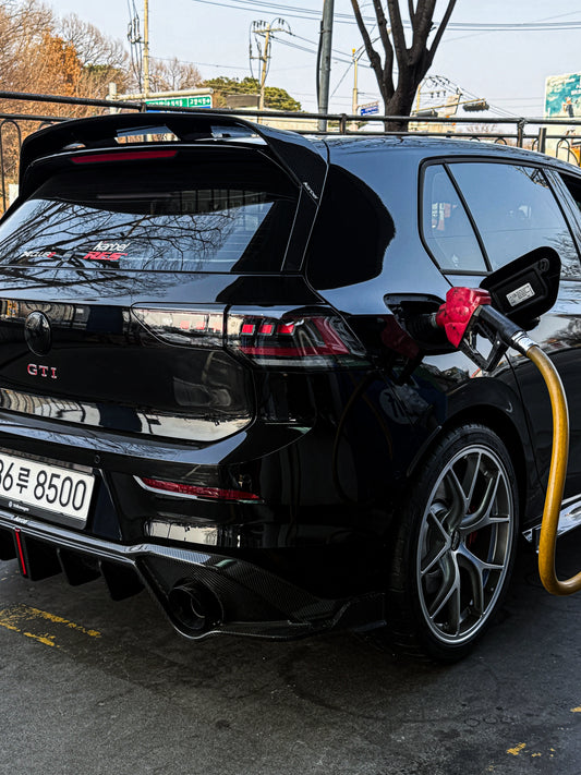 Karbel Carbon Rear Roof Spoiler for Volkswagen Golf GTI / R-line MK8 MK8.5 Pre-preg Carbon Fiber