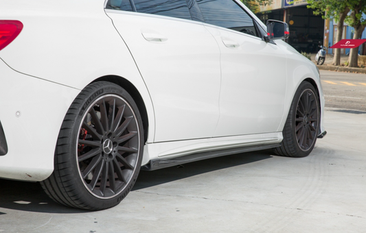 Future Design Carbon C117 2014-2019 CLA-250 CLA-45 AMG Carbon Fiber Side Skirts Ver.2