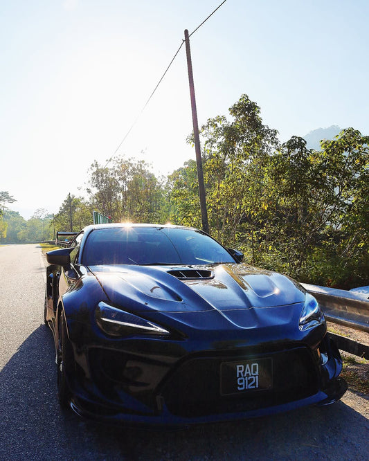 Toyota GT86 86 TRD GT SE Base ZN6 2017 2018 2019 2020 & Scion FR-S FRS ZN6 2013 2014 2015 2016 & BRZ TS Limited Premium ZN6 2013 2014 2015 2016 2017 2018 2019 2020 (compatible with ROBOT widebody kit) with Aftermarket Parts - Front Fenders Replacement & Rear Quarter Fender Flares & Side Skirts Carbon Fiber / FRP from Robot Craftsman