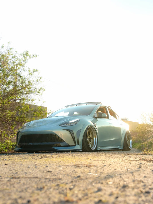 Tesla Model Y Performance AWD Long Range RWD Standard 2020 2021 2022 2023 2024 with Aftermarket Parts - "STARSHIP" Side Skirts PP from Robot Craftsman