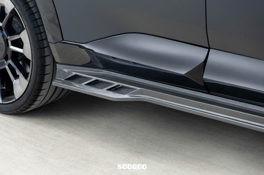 BMW XM G09 2023-ON with Aftermarket Parts - Side Skirts Dry Pre-preg Carbon Fiber from SOOQOO USA