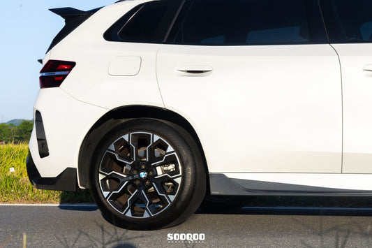 BMW X3 M50i/30i xDrive G45 2025-ON with Aftermarket Parts - Side Skirts Dry Pre-preg Carbon Fiber from SOOQOO USA