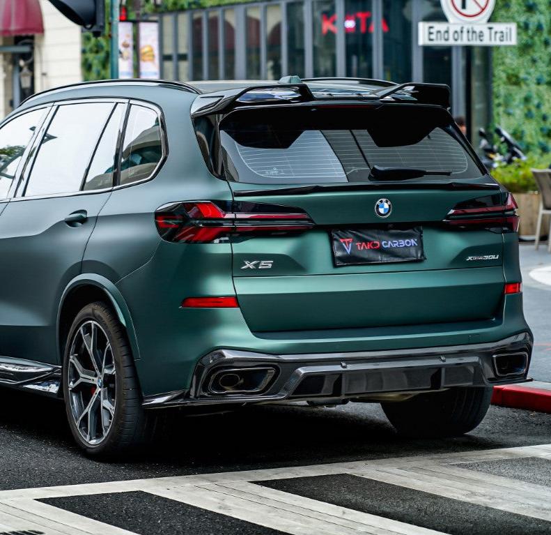 BMW X5 M60i M50i & s/x Drive 40i (With M-Package, does not fit base model) G05 (Fits Both Pre-LCI & LCI) 2019-ON with Aftermarket Parts - V2 Pre preg Carbon Fiber Rear Diffuser & Canards from Karbel Carbon
