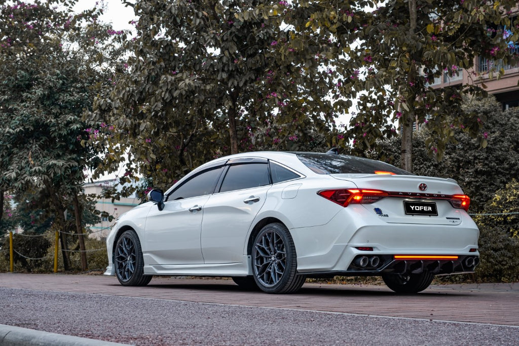 Toyota Avalon 5th Gen XX50 2019-2022 with Aftermarket Parts - Side Skirts PP from Yofer USA