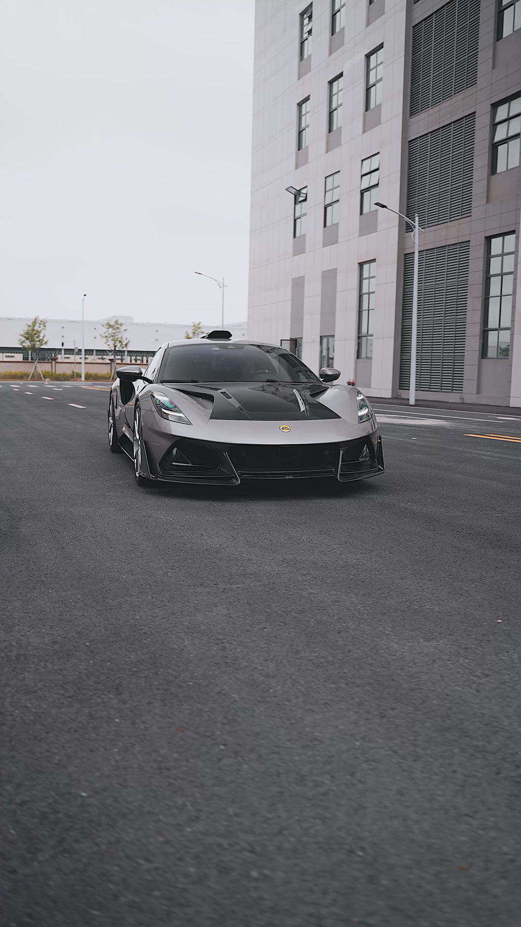 Lotus Emira 3.6 V6 2.0 Four-cylinder 2022-ON with Aftermarket Parts - Side Vents Dry Pre-preg Carbon Fiber / FRP