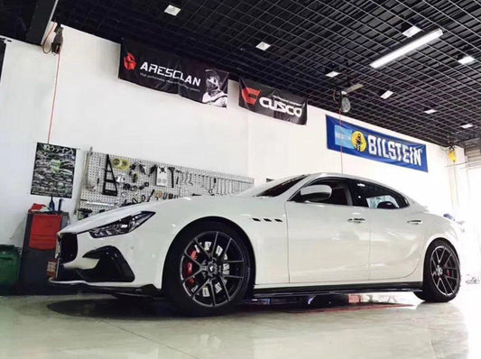 Maserati Ghibli 2014-2017 with Aftermarket Parts - Front Bumper Insert Trim Carbon Fiber / FRP from CMST Tuning