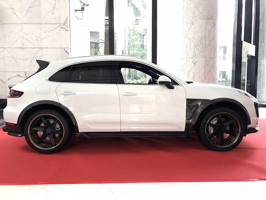 Porsche Macan 95B.1 Base/S/GTS/Sport Edition/Turbo 2015-2018 & Macan 95B.2 Base/S/GTS/Turbo 2019-2021 with Aftermarket Parts - Carbon Fiber & FRP Front Fenders from CMST Tuning
