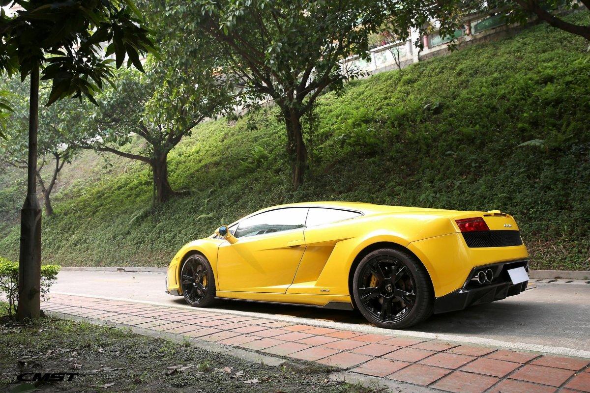 Early Gallardo Rear Lamborghini Gallardo Yellow Rear