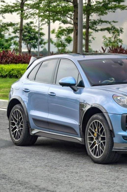 Porsche Macan 95B.1 Base/S/GTS/Sport Edition/Turbo 2015 2016 2017 2018 & Macan 95B.2 Base/S/GTS/Turbo 2019 2020 2021 with Aftermarket Parts - Side Skirts Carbon Fiber / FRP from CMST Tuning