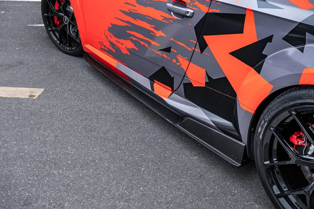 AUDI TTRS gets Automotive Passion carbon front splitter and side skirts -  Unboxing 