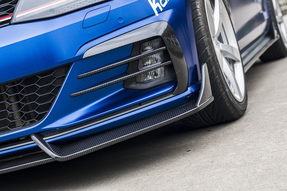 Karbel Carbon Dry Carbon Fiber Side Skirts for Volkswagen Golf & GTI & Golf R MK7.5 - Performance SpeedShop